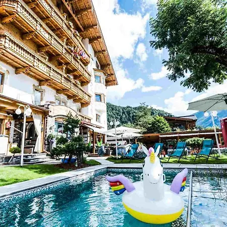 Alpenhotel Tyrol - - Adults Only - Alpines Lifestylehotel Mit Naturspa & Wellness
