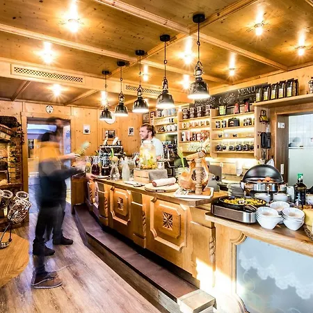 מלון Alpenhotel Tyrol - - Adults Only - Alpines Lifestylehotel Mit Naturspa & Wellness 4*